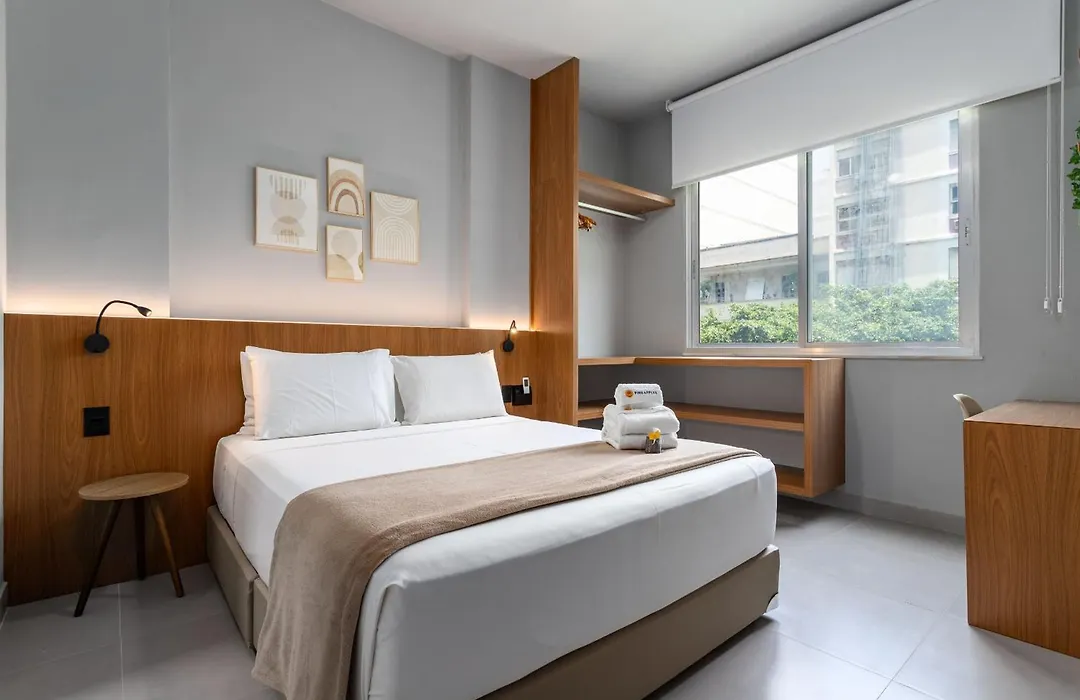 Perfeição no Leblon - Imóvel moderno - AP302 Z1-1